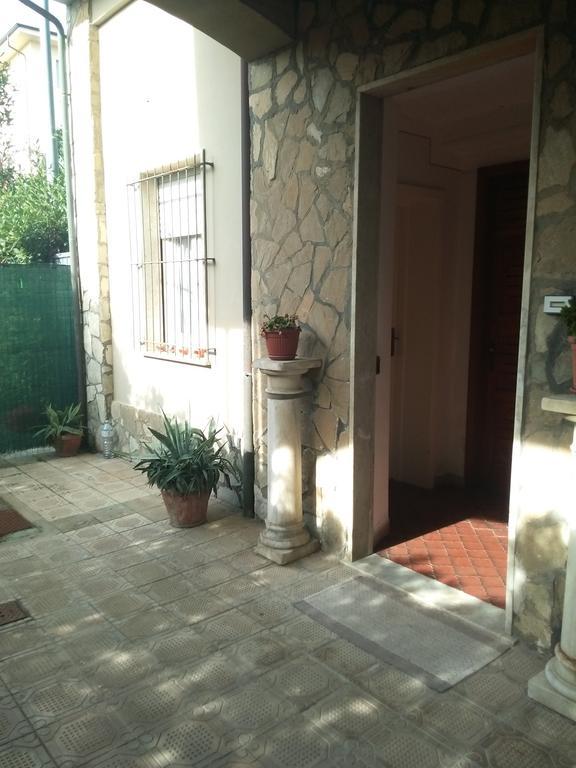 Villa Sophia Mare 1 Lido di Camaiore Exterior foto